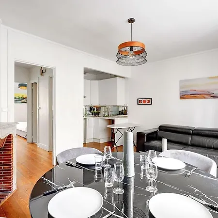 Апартаменты After B00Klng Need Scаn Qr-C0Dе --Cozy Duplex Near Eiffel Tower With *