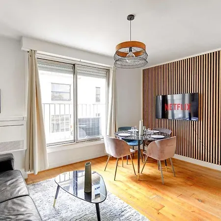 After B00Klng Need Scаn Qr-C0Dе --Cozy Duplex Near Eiffel Tower With *