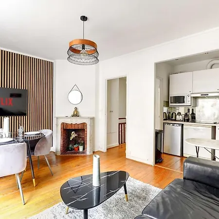 After B00Klng Need Scаn Qr-C0Dе --Cozy Duplex Near Eiffel Tower With Париж